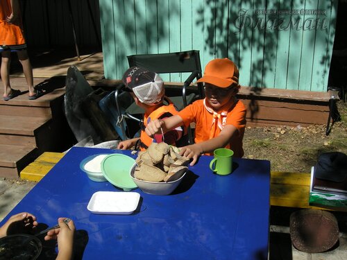 OLYMPUS DIGITAL CAMERA